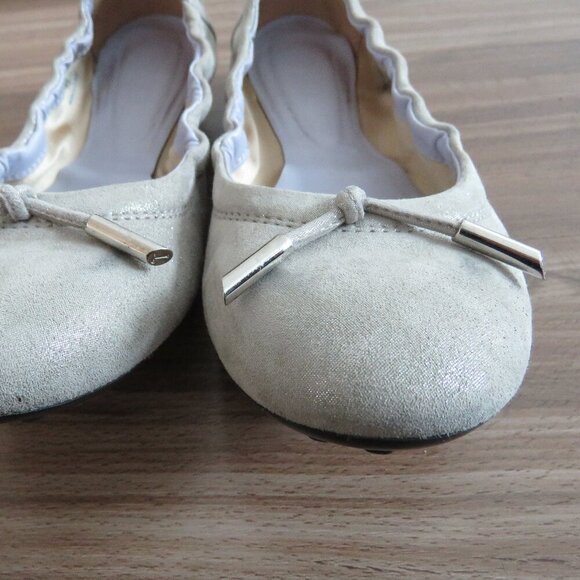 TOD'S Dee Laccetto Silver Metallic Leather Foldable Ballet Flat Shoes Size US 6 - Picture 9 of 13